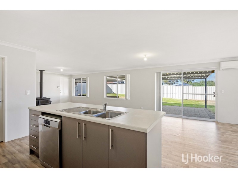 9 Park Street, Collie WA 6225