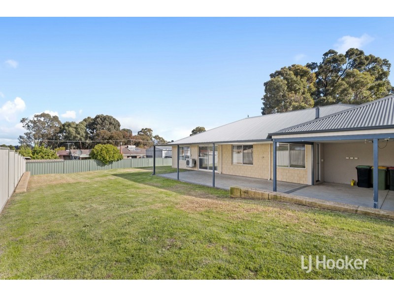 9 Park Street, Collie WA 6225