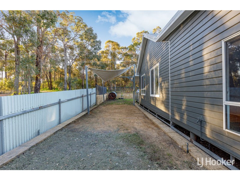 65 McKinley Street, Collie WA 6225