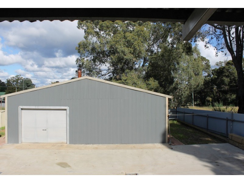 65 McKinley Street, Collie WA 6225