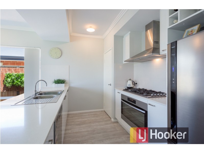 83 Grandite Fairway, Australind WA 6233