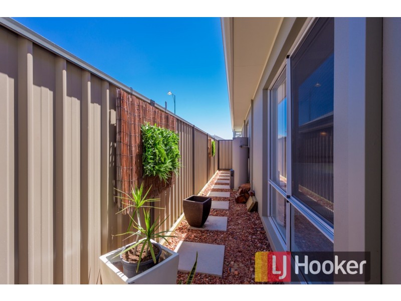 83 Grandite Fairway, Australind WA 6233