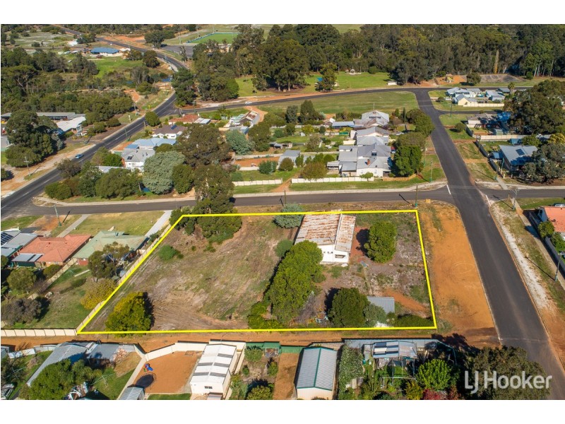 14 Clifton Street, Collie WA 6225