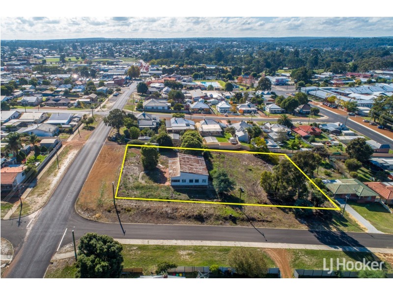 14 Clifton Street, Collie WA 6225