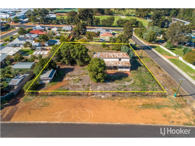 14 Clifton Street, Collie WA 6225