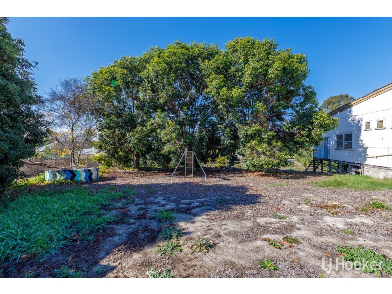 14 Clifton Street, Collie WA 6225