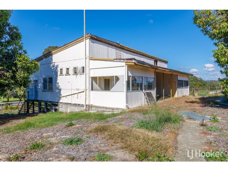 14 Clifton Street, Collie WA 6225