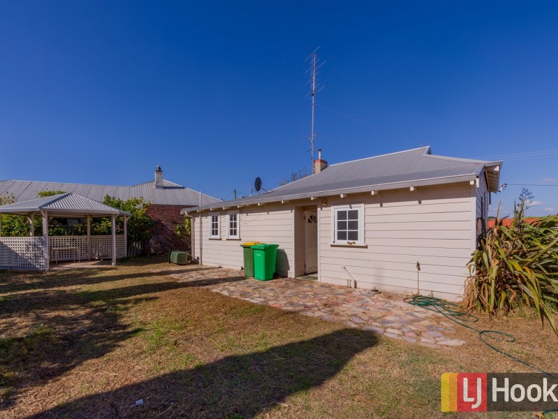 88 Beach Road, Bunbury WA 6230