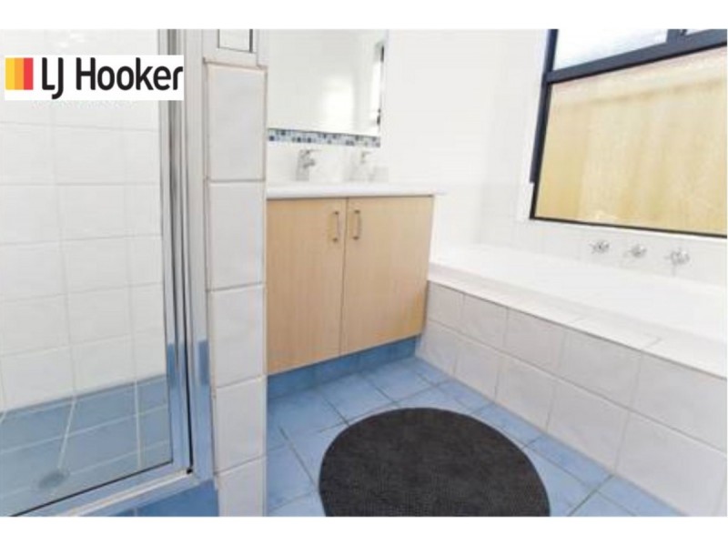 16 Melba Way, Dalyellup WA 6230