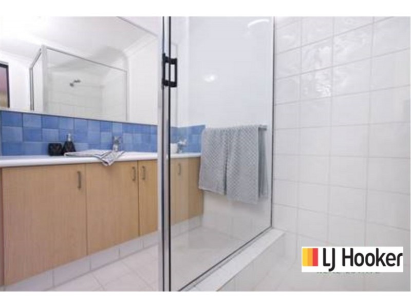 16 Melba Way, Dalyellup WA 6230