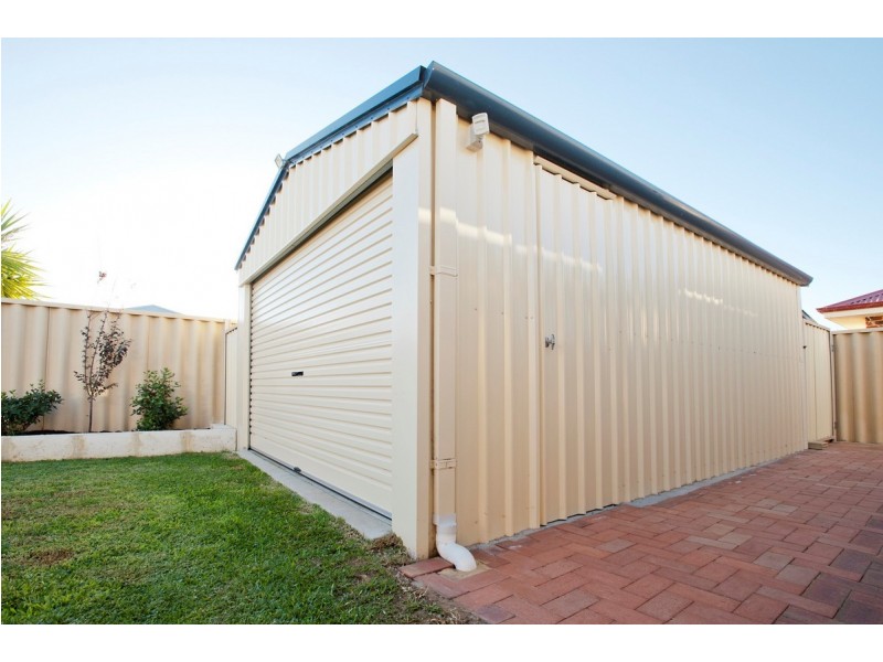 16 Melba Way, Dalyellup WA 6230