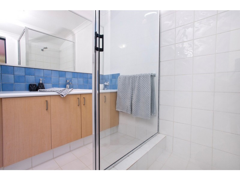 16 Melba Way, Dalyellup WA 6230