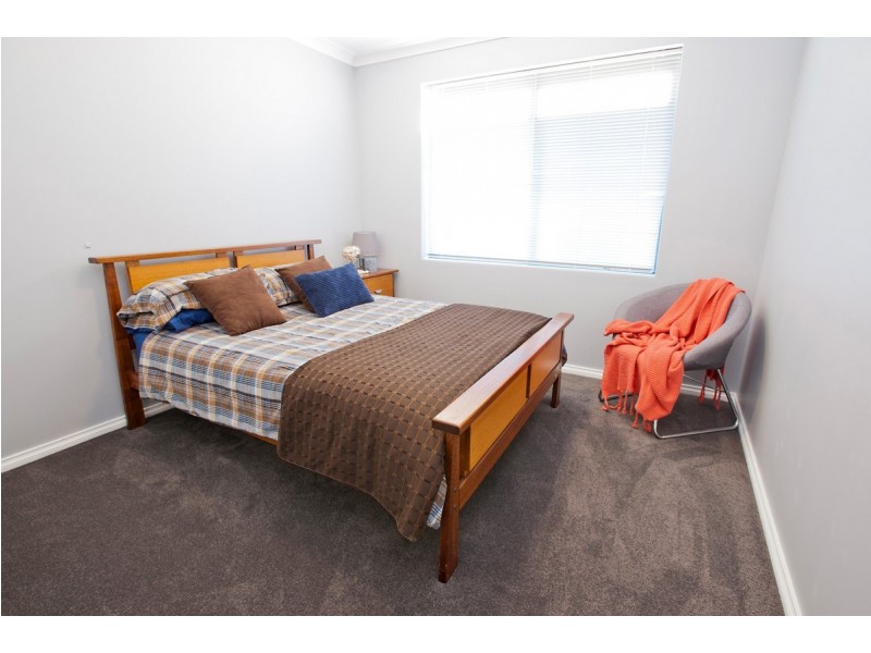 16 Melba Way, Dalyellup WA 6230