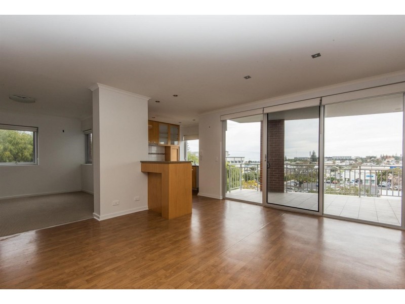 5/11 Prinsep Street, Bunbury WA 6230