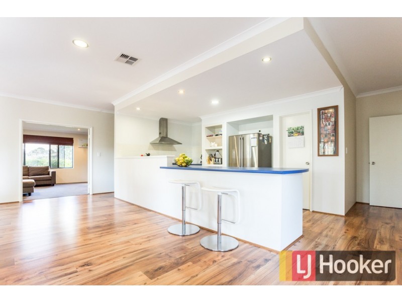 17 Shier Rise, Burekup WA 6227