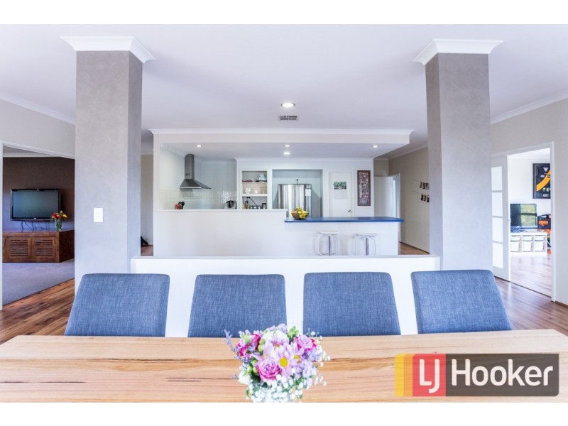 17 Shier Rise, Burekup WA 6227