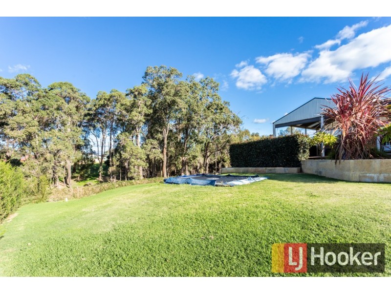 17 Shier Rise, Burekup WA 6227