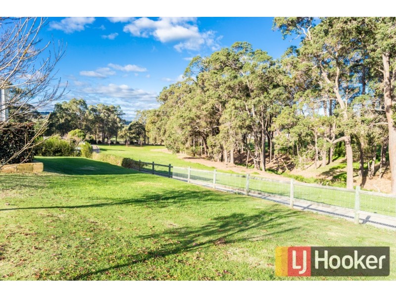 17 Shier Rise, Burekup WA 6227