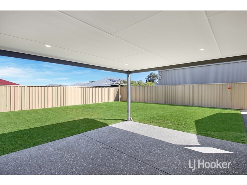 2 Hawkesbury Way, Australind WA 6233