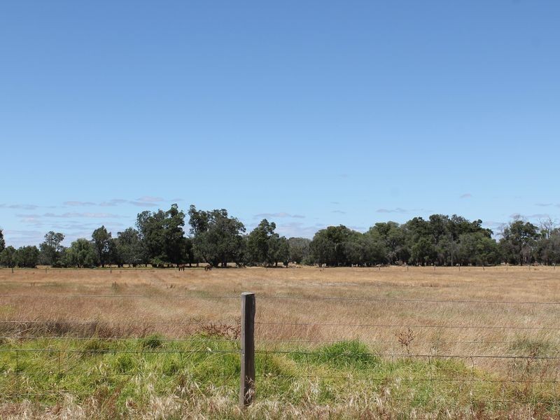 1 Harold Douglas Drive, Dardanup WA 6236