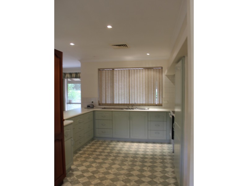 61 Pratt Road, Eaton WA 6232