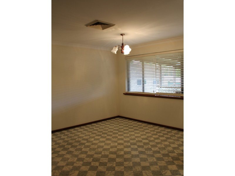 61 Pratt Road, Eaton WA 6232