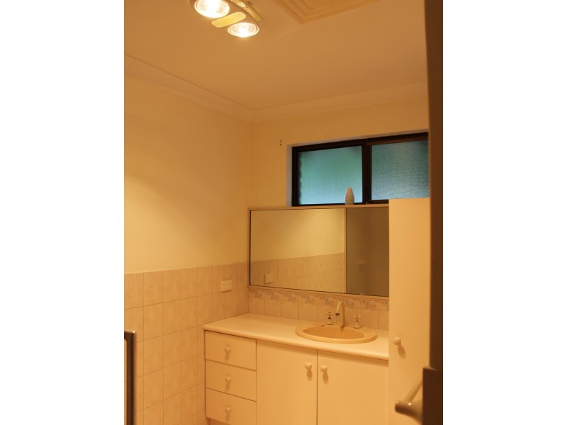 61 Pratt Road, Eaton WA 6232