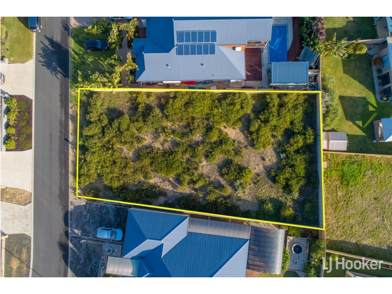 13 Macedon Road, Dalyellup WA 6230