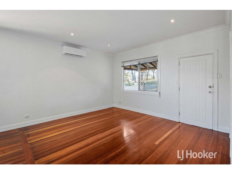 79 Deakin Street, Collie WA 6225