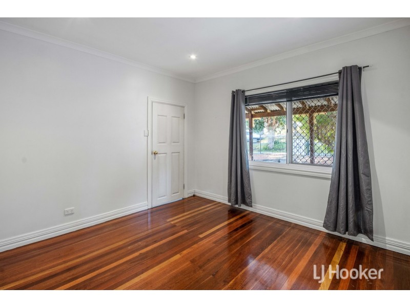 79 Deakin Street, Collie WA 6225
