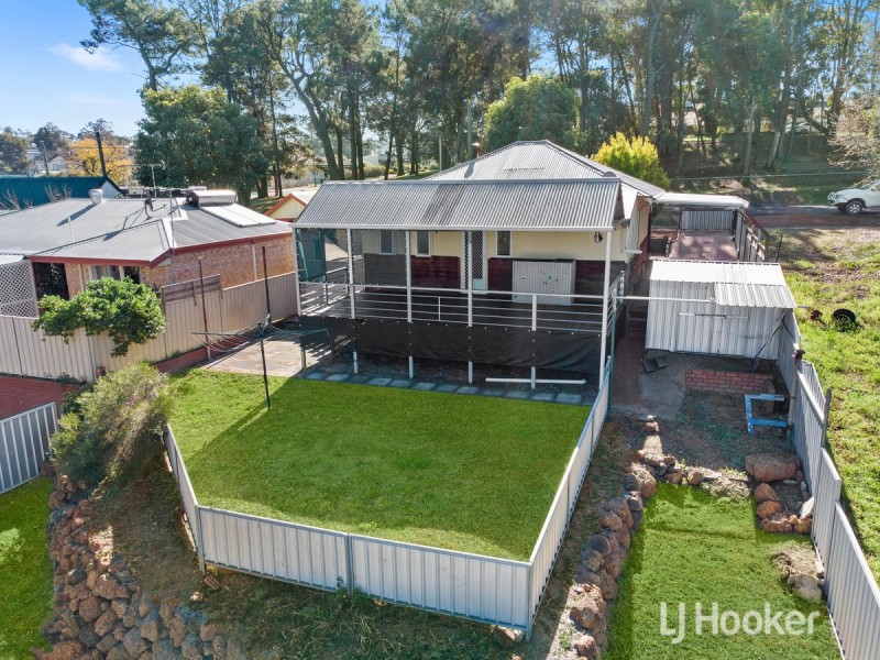 79 Deakin Street, Collie WA 6225