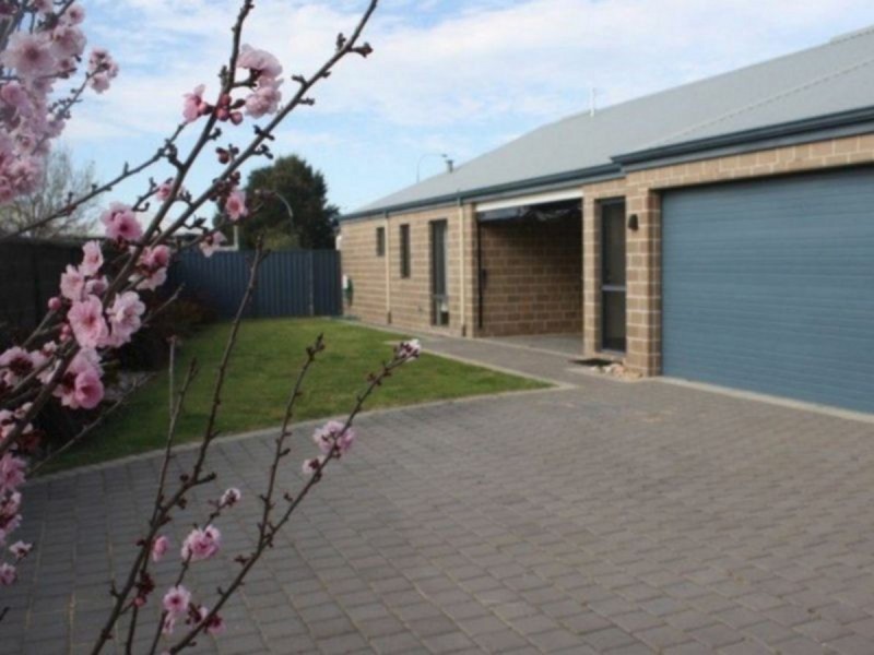 5 Gosse Way, Dalyellup WA 6230