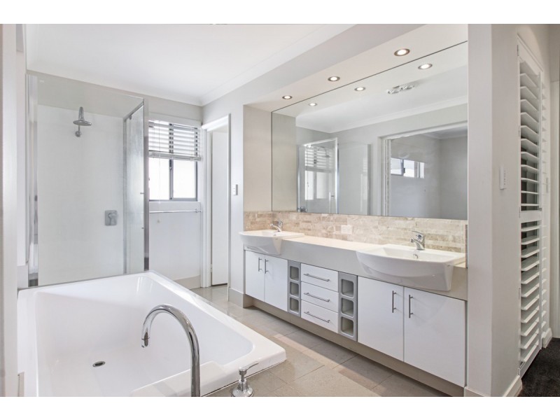 14 Hoylake Avenue, South Bunbury WA 6230