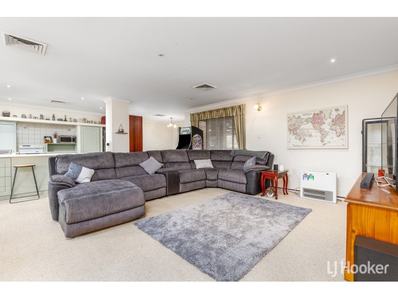 61 Pratt Road, Eaton WA 6232