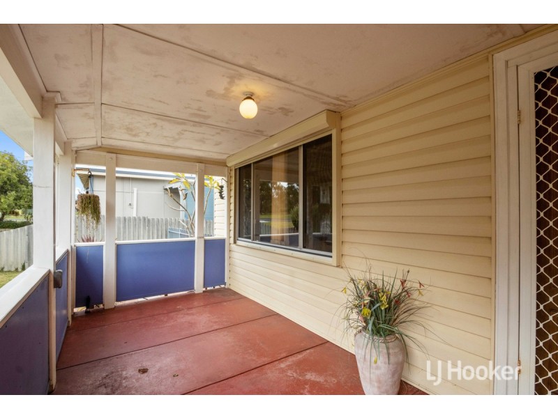 5 Crampton Street, Collie WA 6225