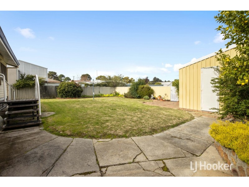 5 Crampton Street, Collie WA 6225