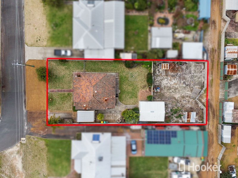 5 Crampton Street, Collie WA 6225