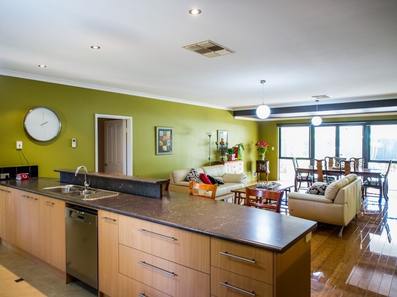 11 Abbeygate Street, Australind WA 6233