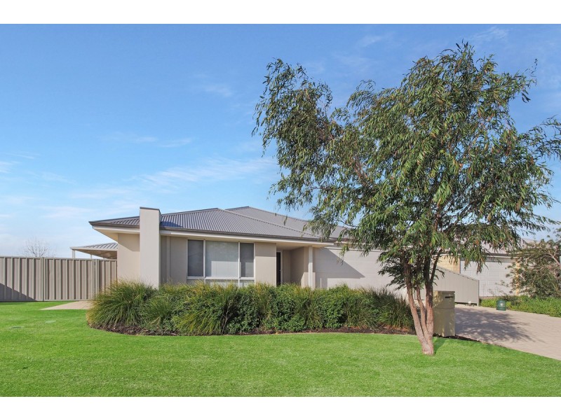 6 Seal Way, Kealy WA 6280