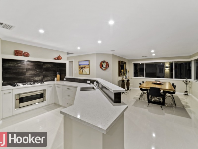 6 Portsea Court, Pelican Point WA 6230