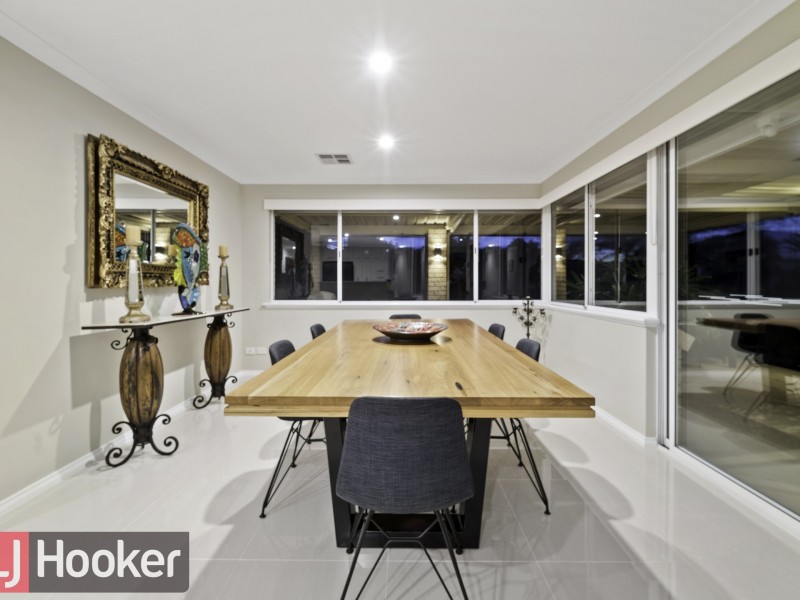 6 Portsea Court, Pelican Point WA 6230