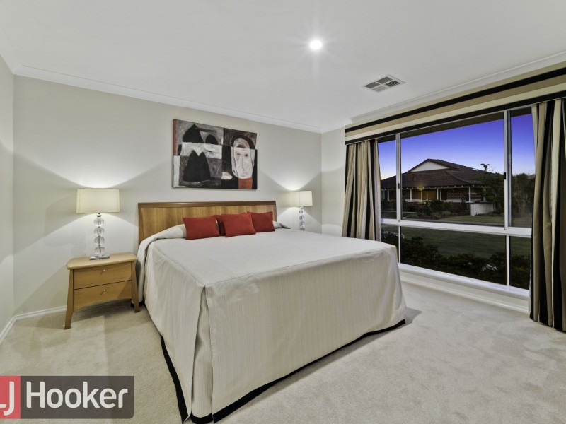 6 Portsea Court, Pelican Point WA 6230