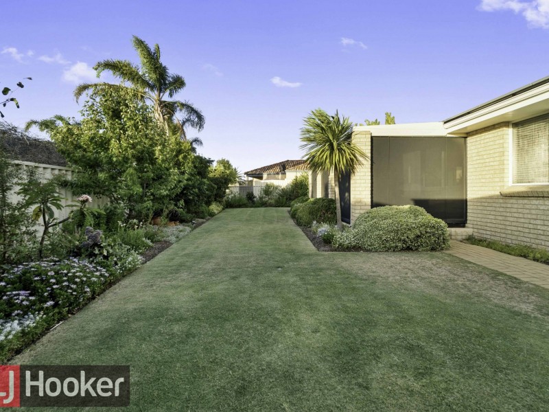 6 Portsea Court, Pelican Point WA 6230