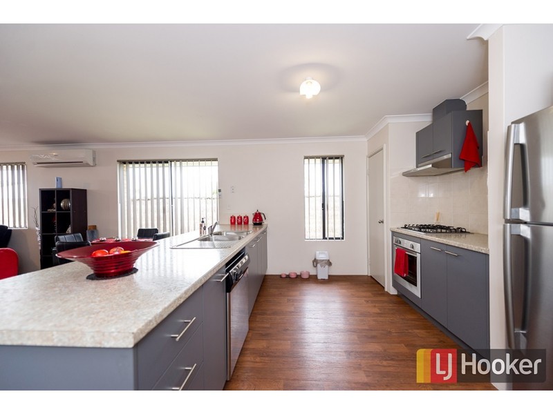 12 Reeves Approach, Dalyellup WA 6230