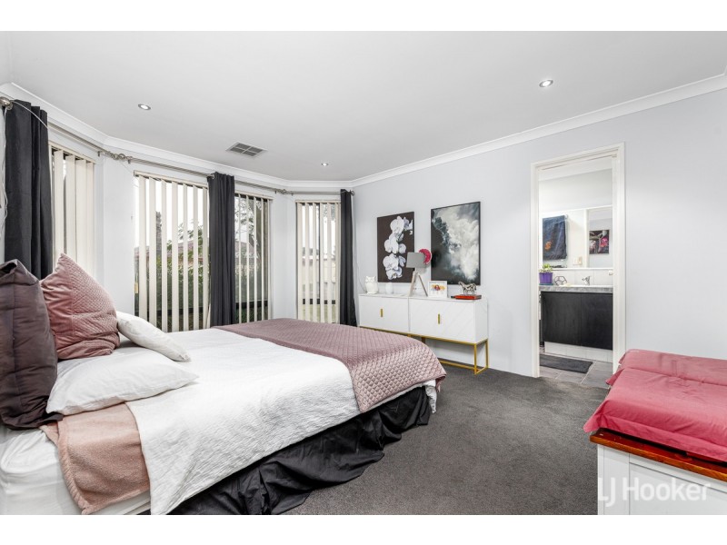 18 Borya Bend, Glen Iris WA 6230