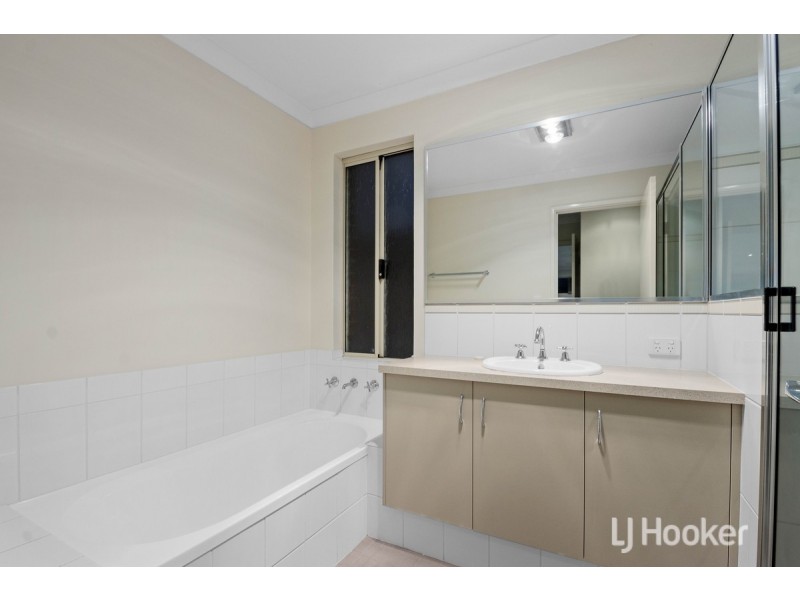 4/204 Clarke Street East, Carey Park WA 6230