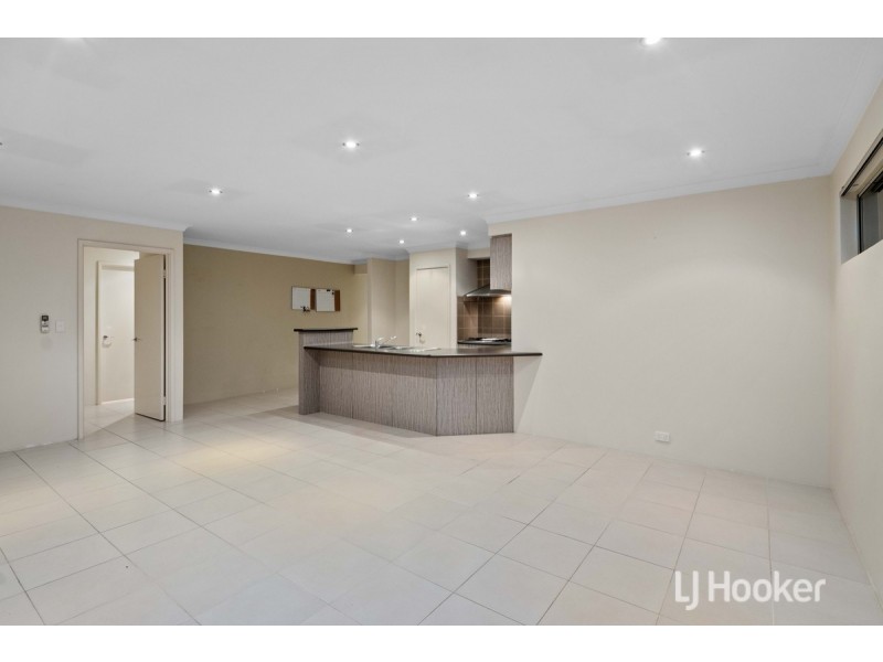 4/204 Clarke Street East, Carey Park WA 6230