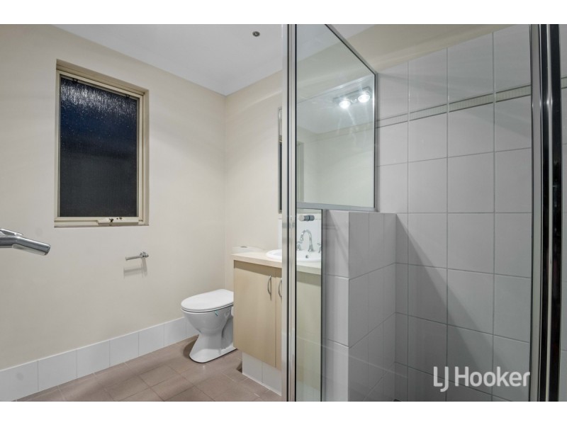 4/204 Clarke Street East, Carey Park WA 6230