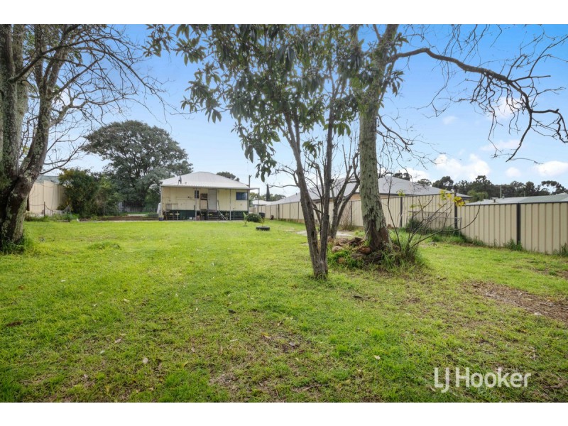 34 Simpson Street, Collie WA 6225