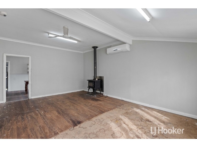 34 Simpson Street, Collie WA 6225